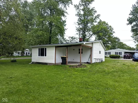 124 W 2nd St, Lapel, IN 46051