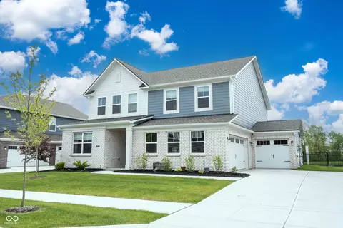 327 Waterford Ln, Westfield, IN 46074