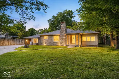 8526 Wabash Ave, Terre Haute, IN 47803