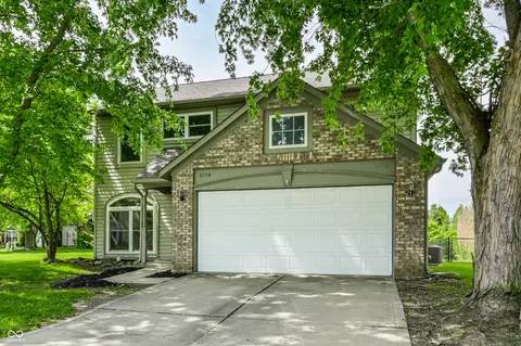 6754 Wimbledon Dr, Zionsville, IN 46077