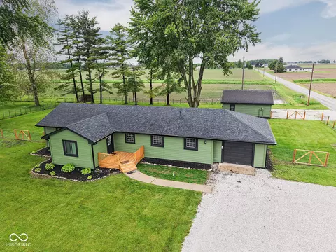 1018 S State Road 213, Tipton, IN 46072