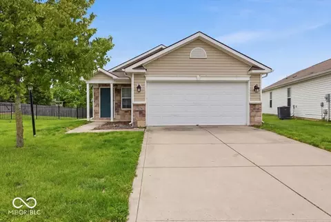 12679 Old Pond Rd, Noblesville, IN 46060