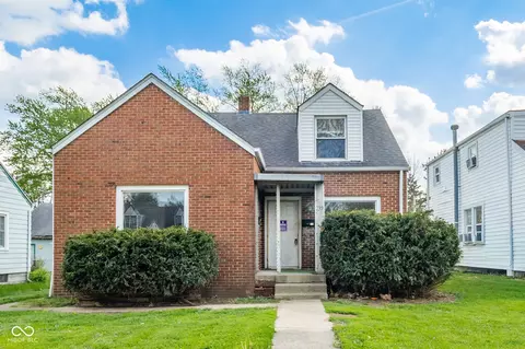 239 W 38th St, Anderson, IN 46013