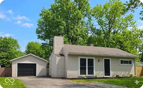230 Wickersham Dr W, Kokomo, IN 46901