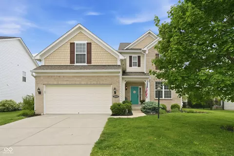 15900 Falcons Fire Dr, Westfield, IN 46074
