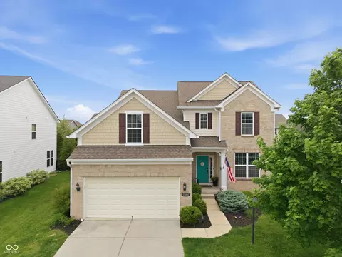15900 Falcons Fire Dr, Westfield, IN 46074