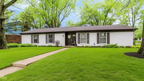 512 Lexington Blvd, Carmel, IN 46032