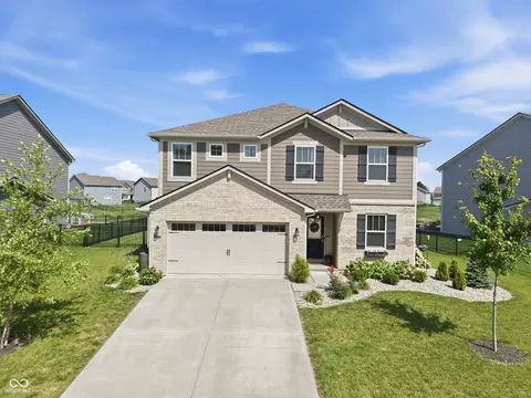 9767 Alzada Dr, Fishers, IN 46040