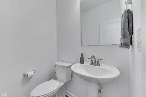 Bath - 1824 Explorer Ct, Franklin, IN 46131 photo 1 of 5