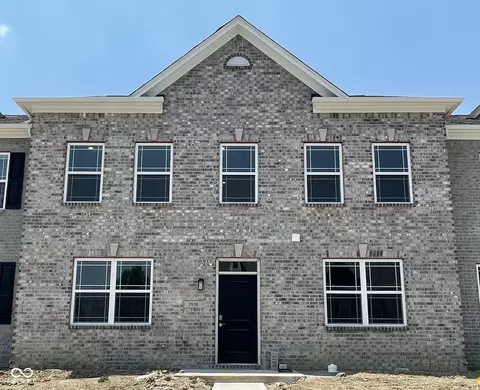2838 Maricopa Blvd, Whitestown, IN 46075