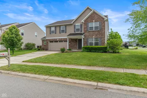 5415 Misthaven Ln, Greenwood, IN 46143