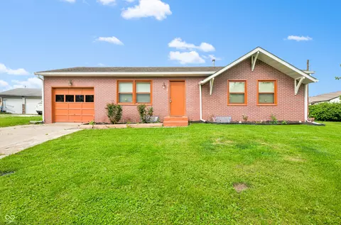 8104 Pickford Dr, Indianapolis, IN 46227