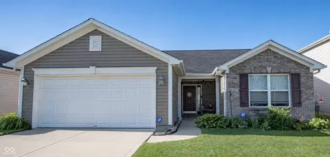 11447 Long Lake Dr, Indianapolis, IN 46235