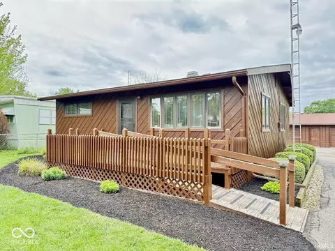 509 N Waldemere Ave, Muncie, IN 47303