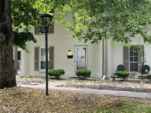 4227 Greenway Dr, Indianapolis, IN 46220