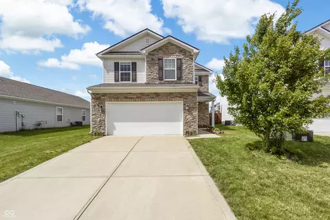 2064 Shadow Creek Blvd, Columbus, IN 47201