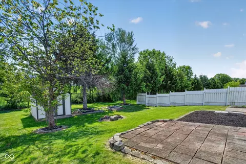 Exterior - 2145 Shadowbrook Dr, Plainfield, IN 46168 photo 9 of 9