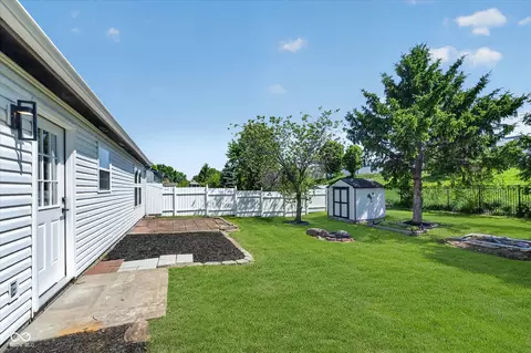 Exterior - 2145 Shadowbrook Dr, Plainfield, IN 46168 photo 5 of 9