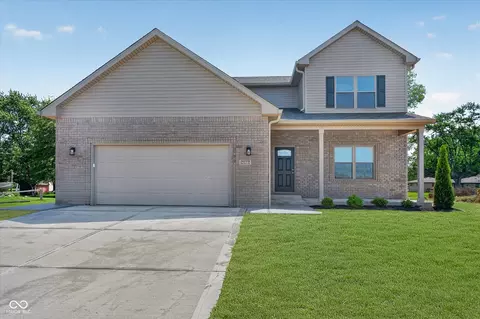 3072 Hawthorn Dr, Lapel, IN 46051