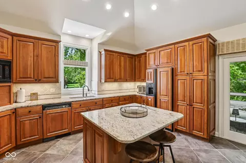 3325 Nottinghill Dr E, Plainfield, IN 46168 photo 16