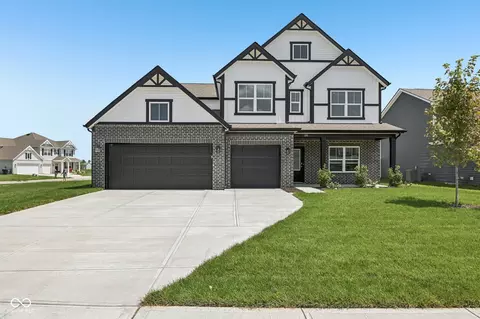 100 Ames Dr, Whiteland, IN 46184