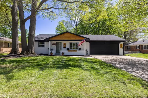 529 Lawndale Dr, Plainfield, IN 46168