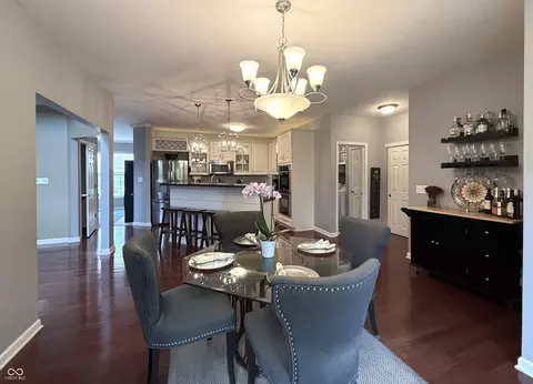Dining - 2094 Seneca Ln, Plainfield, IN 46168 photo 5 of 6