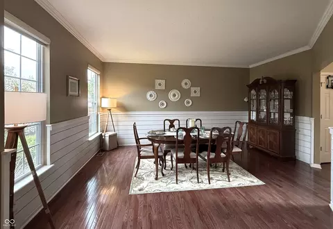 Dining - 2094 Seneca Ln, Plainfield, IN 46168 photo 2 of 6