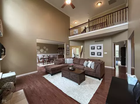 Living - 2094 Seneca Ln, Plainfield, IN 46168 photo 2 of 3