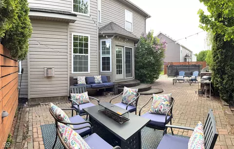 Exterior - 2094 Seneca Ln, Plainfield, IN 46168 photo 10 of 12
