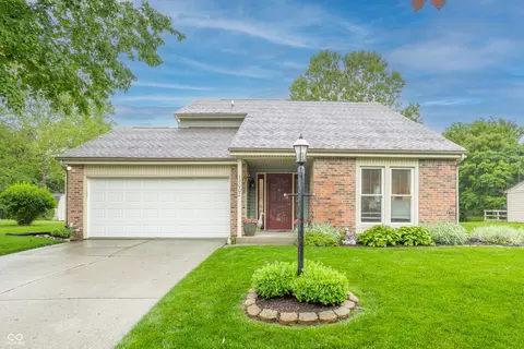 12002 Corbin Dr, Fishers, IN 46038