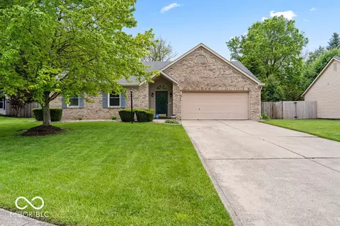 12645 Pine Grove Ct, Indianapolis, IN 46236