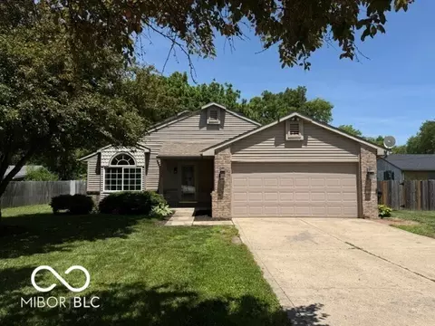 1006 E Walnut St, Frankton, IN 46044