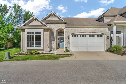 549 Rickels Ct, Whiteland, IN 46184