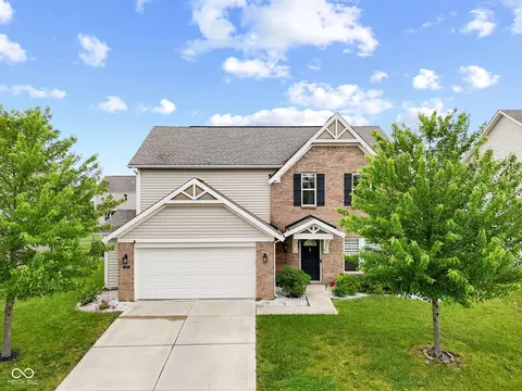 1507 Glen Canyon Dr, Greenwood, IN 46143
