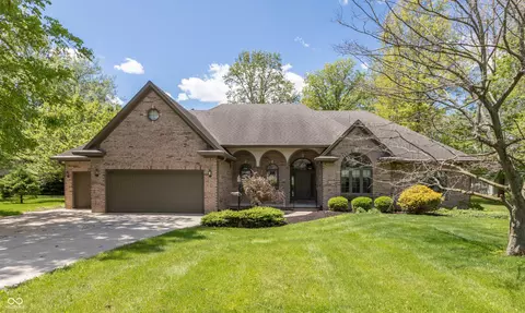5600 N Red Oak Dr, Greenfield, IN 46140