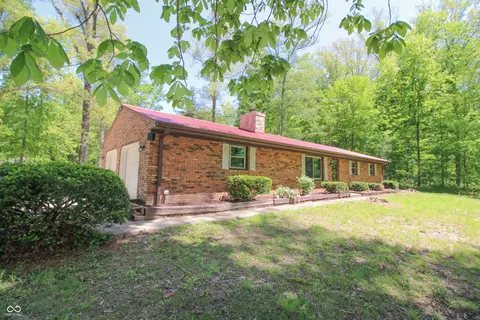 5775 N Blossom Dr, Scipio, IN 47273
