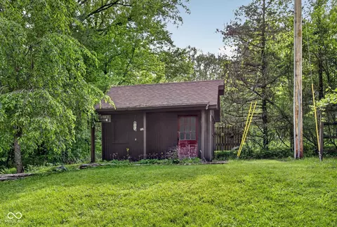 Exterior - 982 E Coonpath Rd, Spencer, IN 47460 photo 7 of 15