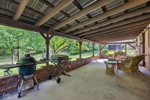 Exterior - 982 E Coonpath Rd, Spencer, IN 47460 photo 3 of 15