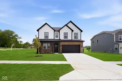 2413 Zion Trl, Greenwood, IN 46143