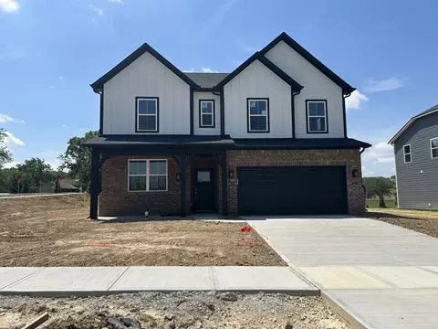 2413 Zion Trl, Greenwood, IN 46143