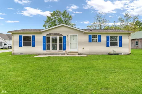 120 Hendricks St, Fillmore, IN 46128