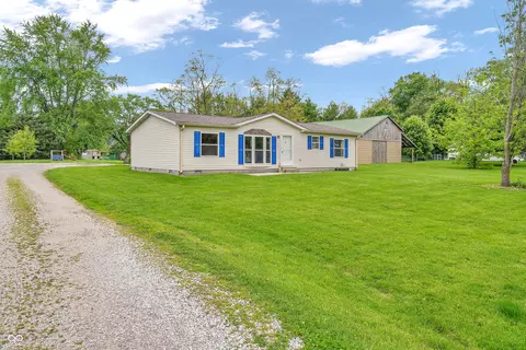 120 Hendricks St, Fillmore, IN 46128