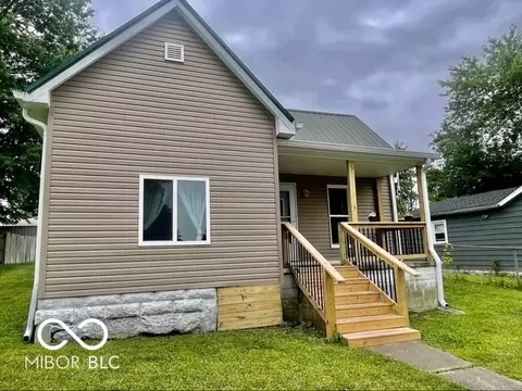 120 W Warren St, Mitchell, IN 47446