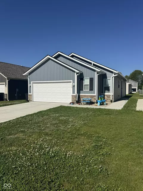 1430 Wigwam Ln, Martinsville, IN 46151