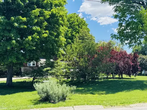Exterior - 2722 17th St, Columbus, IN 47201 photo 11 of 27