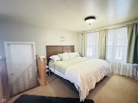 Bedroom - 2722 17th St, Columbus, IN 47201 photo 2 of 7
