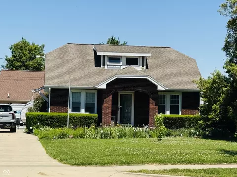 Exterior - 2722 17th St, Columbus, IN 47201 photo 2 of 27