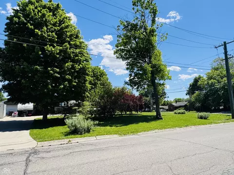 Exterior - 2722 17th St, Columbus, IN 47201 photo 10 of 27