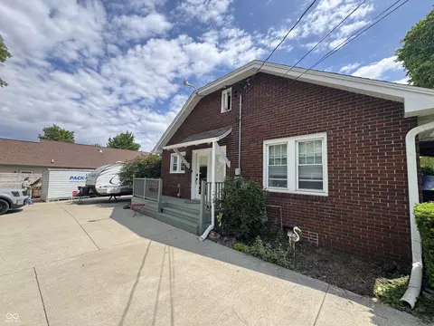 Exterior - 2722 17th St, Columbus, IN 47201 photo 25 of 27